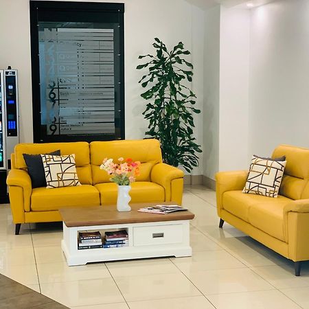 Quality Suites Central Square Палмерстън Норт Екстериор снимка