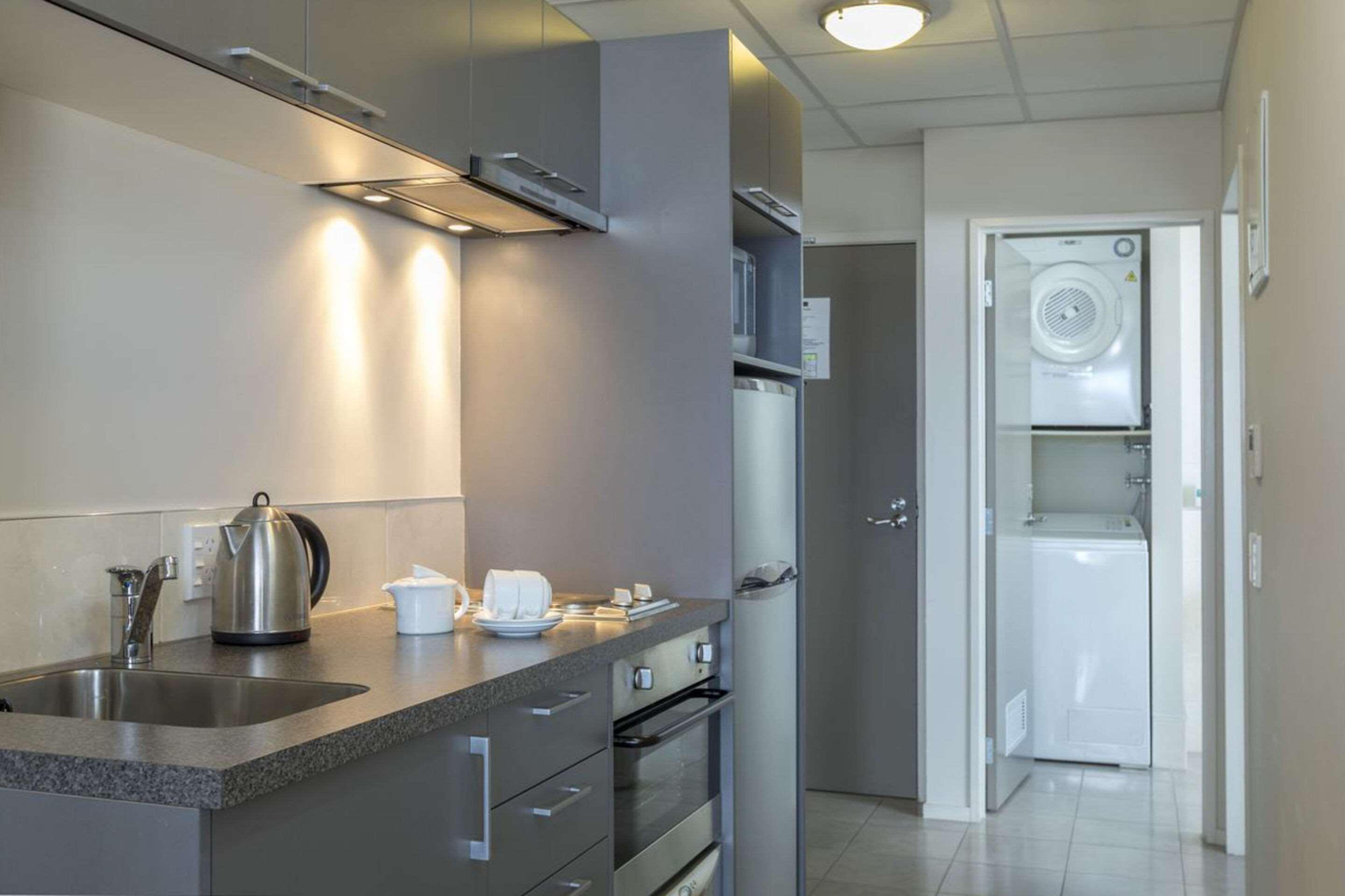 Quality Suites Central Square Палмерстън Норт Екстериор снимка