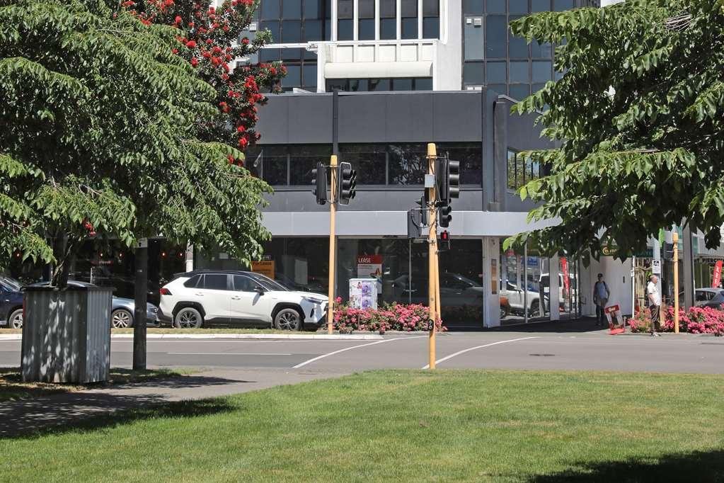 Quality Suites Central Square Палмерстън Норт Екстериор снимка