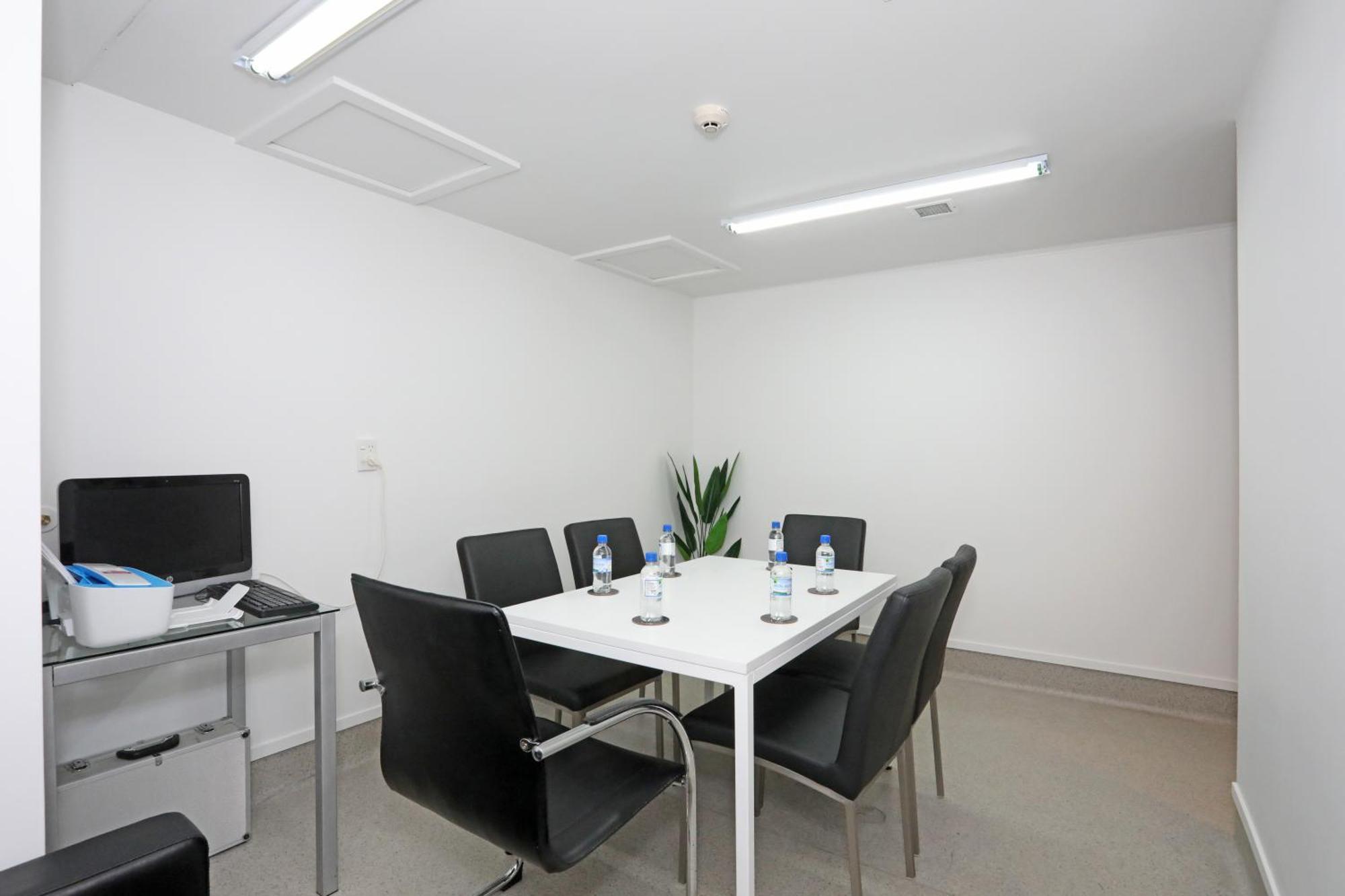 Quality Suites Central Square Палмерстън Норт Екстериор снимка