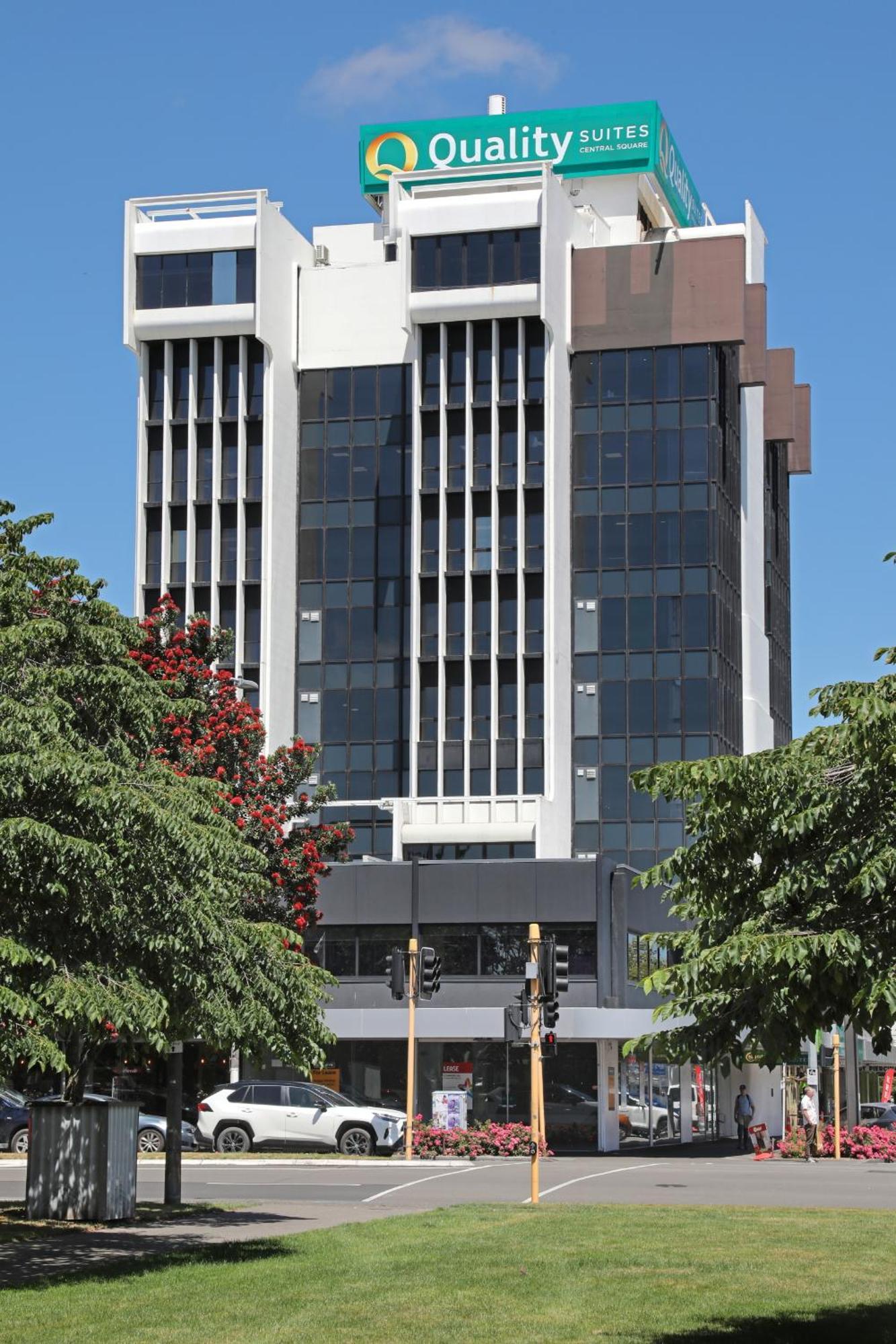 Quality Suites Central Square Палмерстън Норт Екстериор снимка
