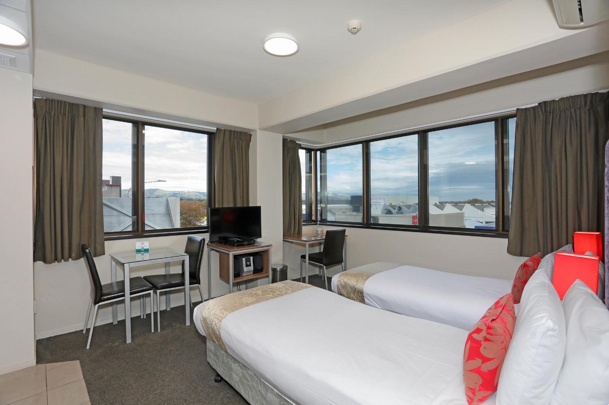 Quality Suites Central Square Палмерстън Норт Екстериор снимка
