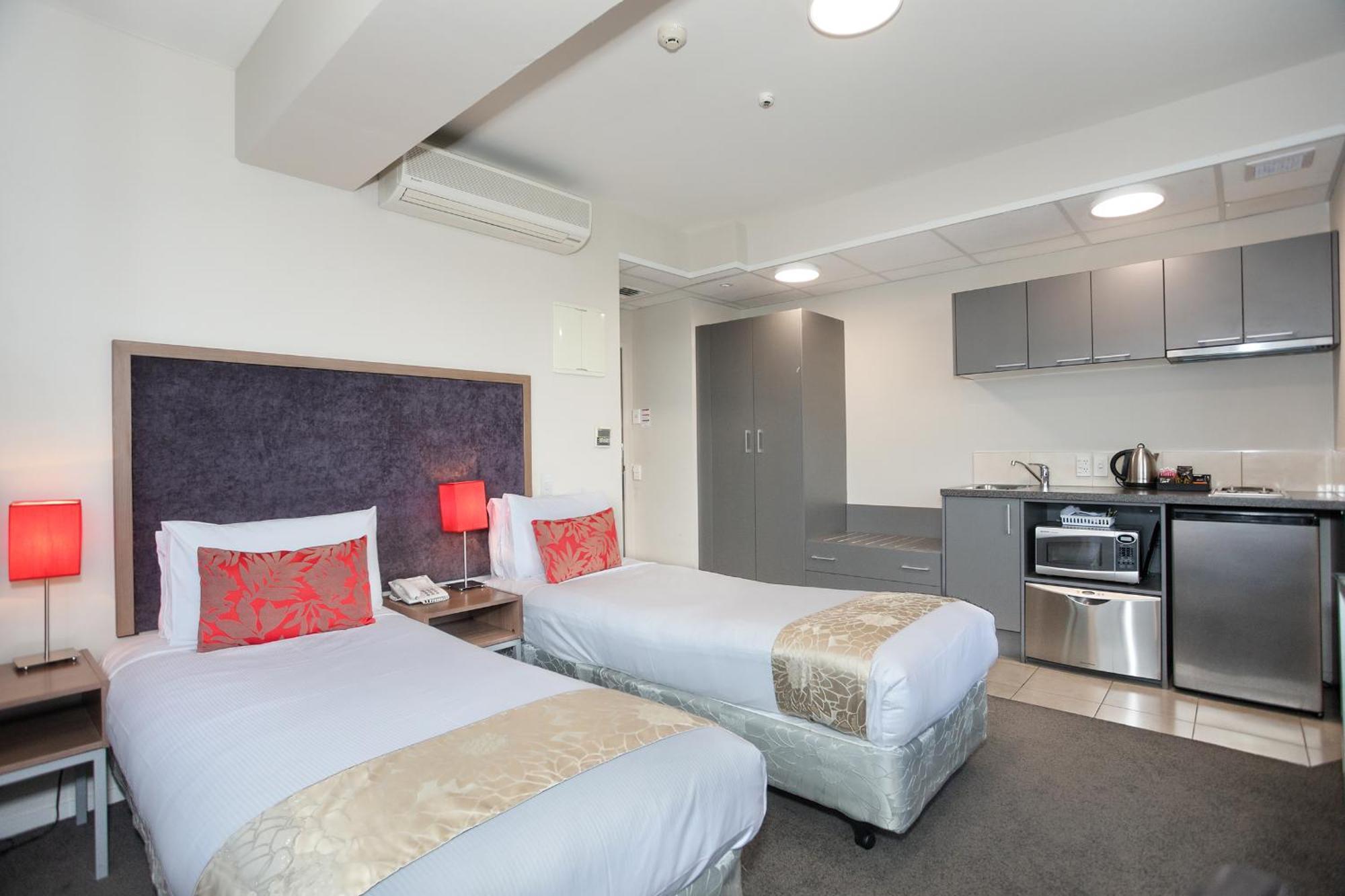 Quality Suites Central Square Палмерстън Норт Екстериор снимка